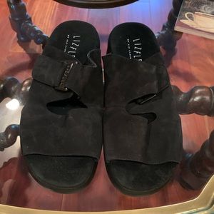 LizFlex Black Suede Sandals